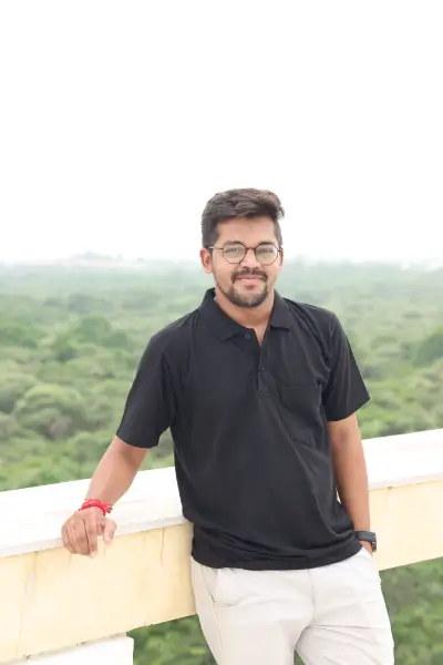 AAGAM SHAH (INTERIOR DESIGNER)